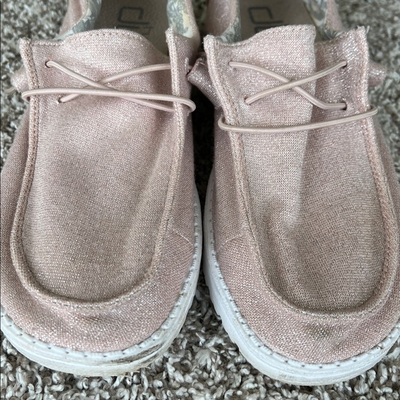 Hey Dude Women's Wendy Lace Up Loafers in Stretch Sparkling Pink - Picture 4 of 10